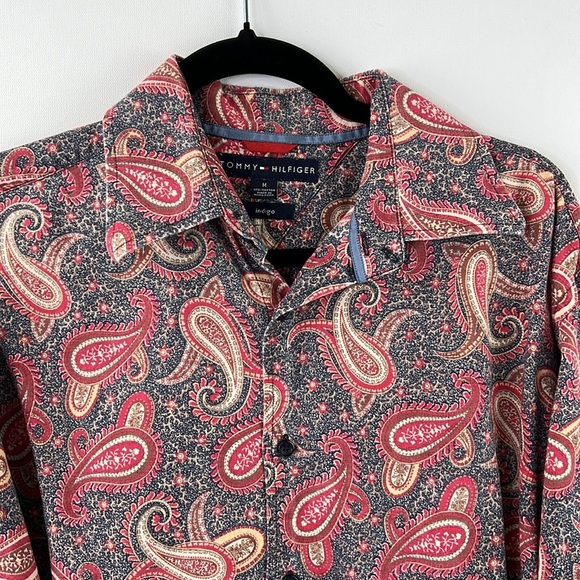 Tommy Hilfiger Men's LS Paisley Button Down Shirt - Picture 2 of 7
